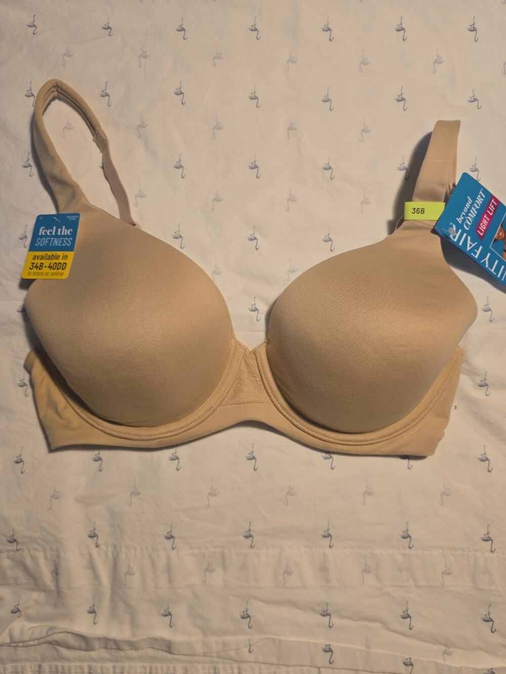 LOT OF 2 Vanity Fair Beyond Comfort Light Lift Underwire Bra 75204 Sz 36B NWT